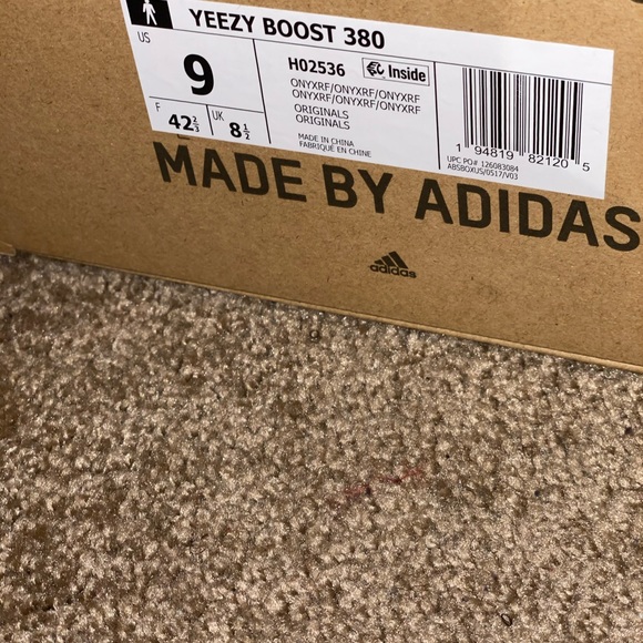 Yeezy Boost 380 Onyx Reflective size 9 - Picture 9 of 10
